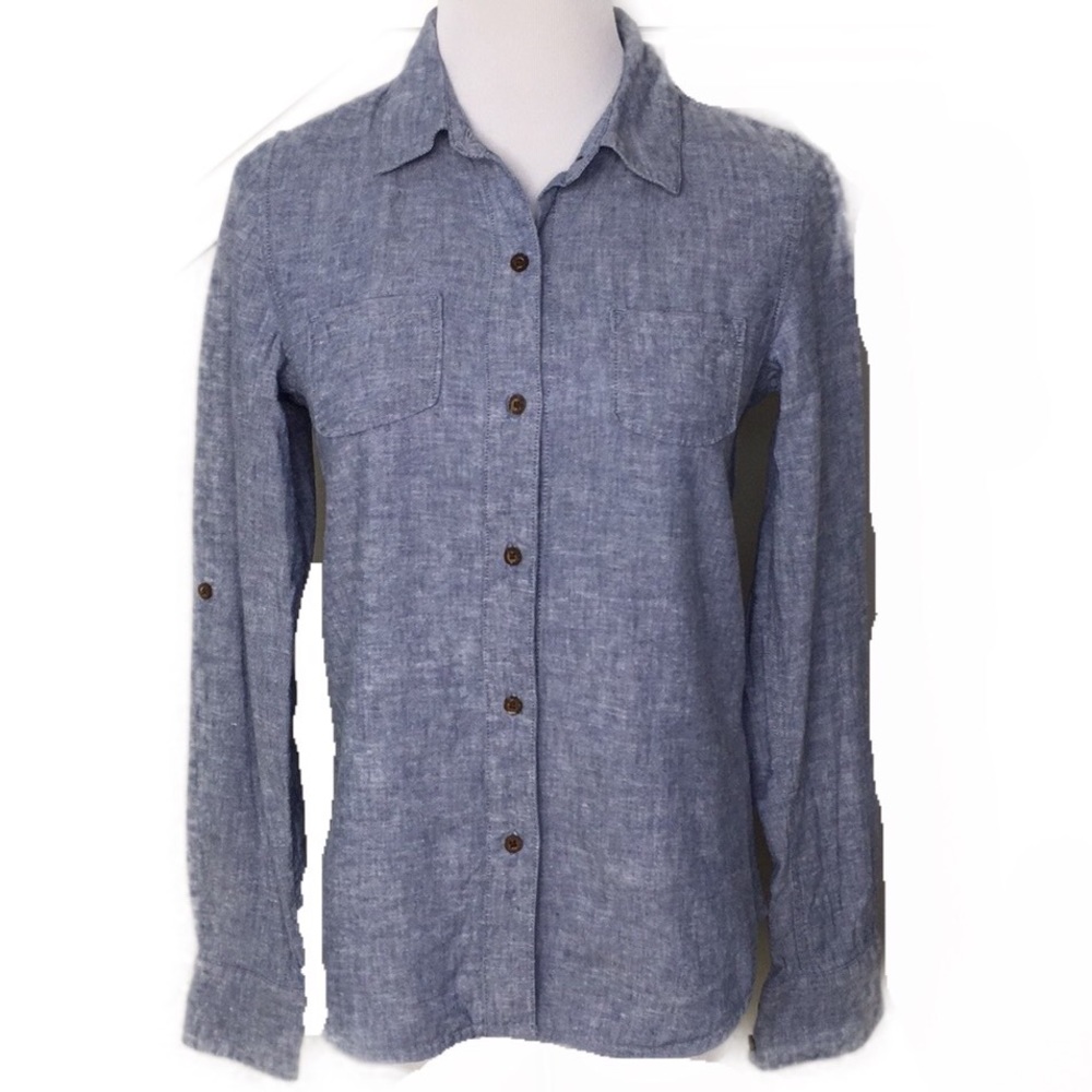 The North Face Chambray Linen Blend Button Down Long Sleeve Shirt